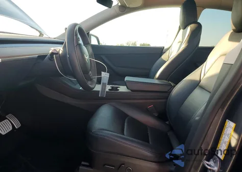 2022 Tesla Model Y z USA, uszkodzony, nr VIN 7SAYGDEF2NF452238